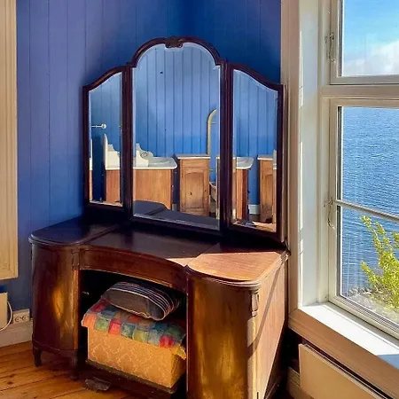 Дом отдыха Historic Captain's House In Kragero Archipelago
