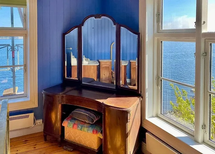 Dom wakacyjny Historic Captain's House In Kragero Archipelago